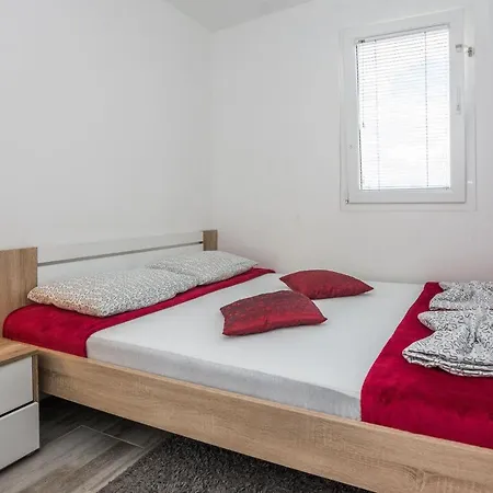 Ivanusevic Apartment *