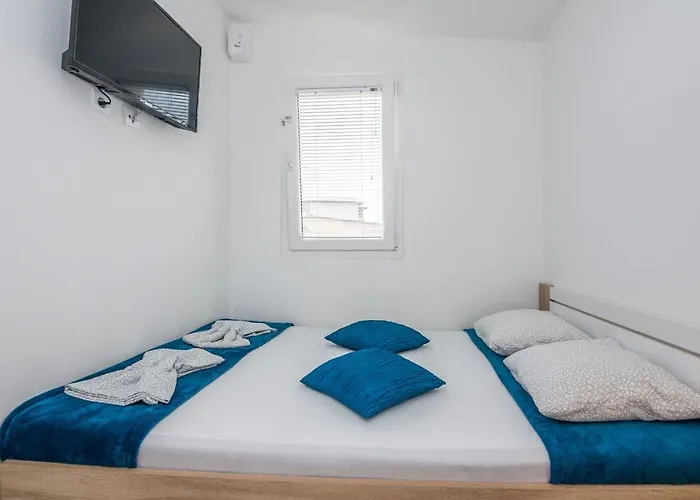 Ivanusevic Апартаменты Вир